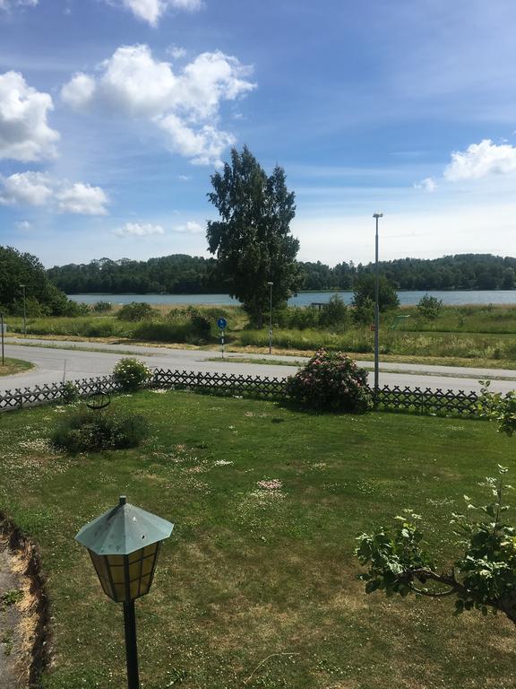 Rum I Villa - Kaerleksudden Norrtaelje Exterior foto